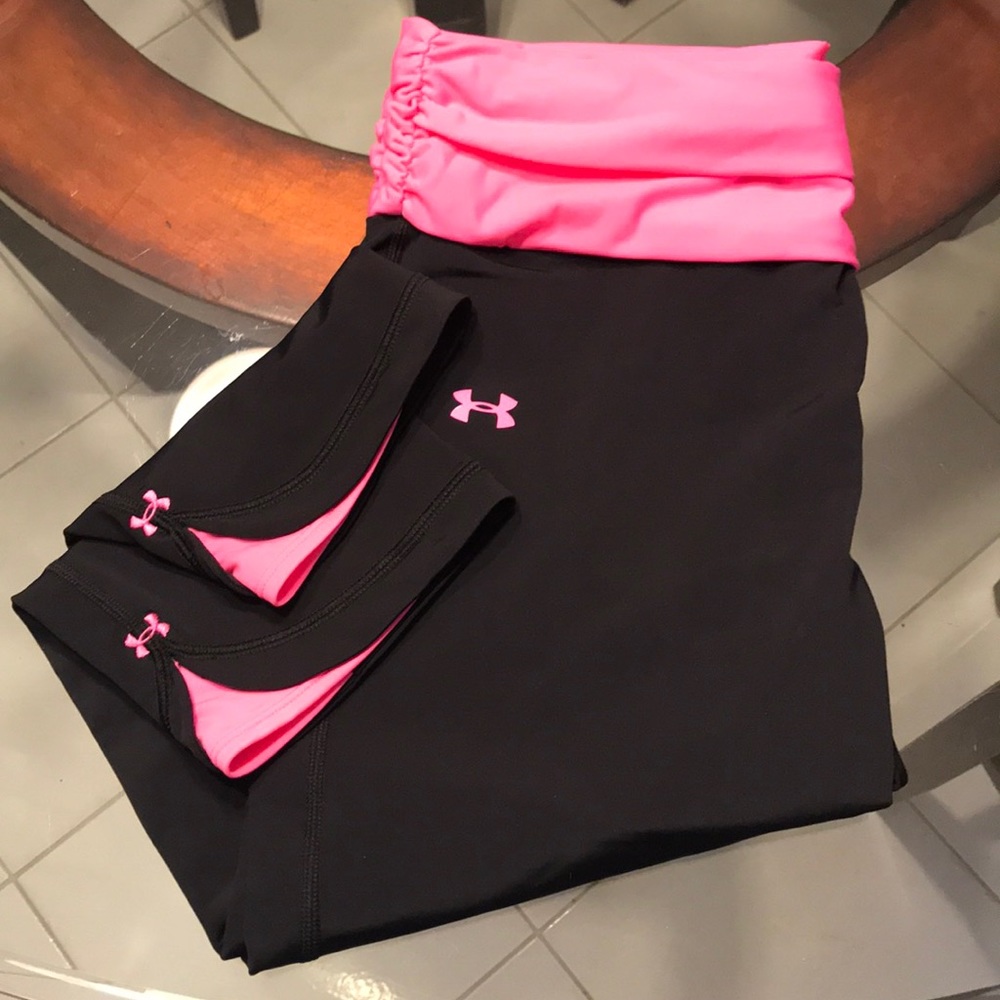 Under armour workout pants.